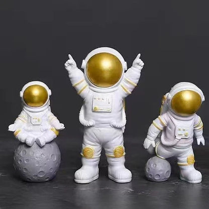 4 pcs Astronaut Figure Statue Figurine Spaceman Sculpture