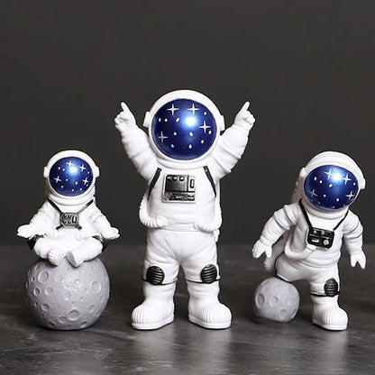 4 pcs Astronaut Figure Statue Figurine Spaceman Sculpture