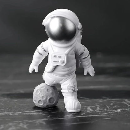 4 pcs Astronaut Figure Statue Figurine Spaceman Sculpture